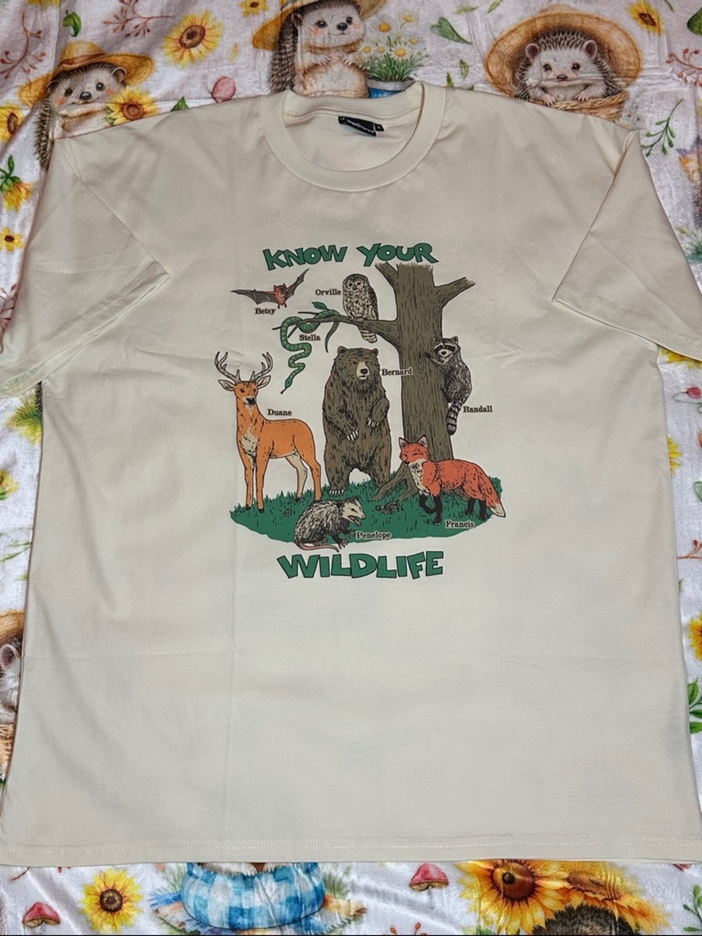 Know Your Wildlife Graphic Tee NWOT